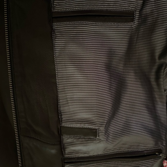 Roundtree & York black soft lambskin jacket Size L Like new - Picture 5 of 7